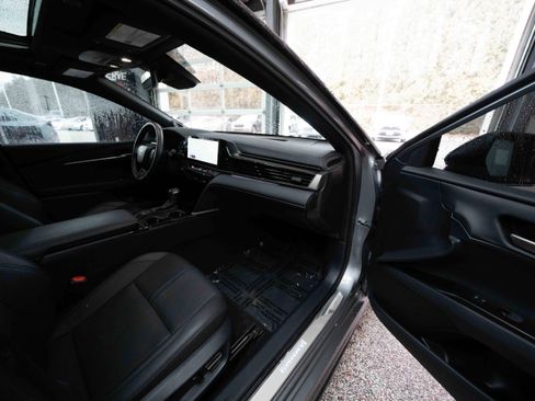 Used 2025 Toyota Camry XSE w/ Premium Package image 25