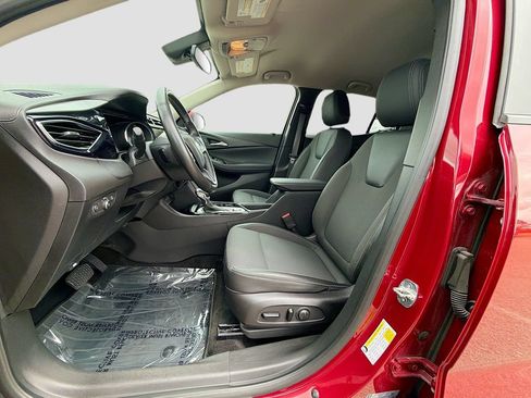 Used 2021 Buick Encore GX Preferred w/ Cold Weather Comfort Package AWD/4WD image 23