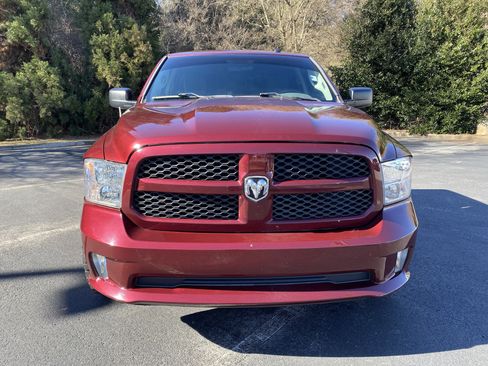 Used 2017 RAM 1500 Express image 3