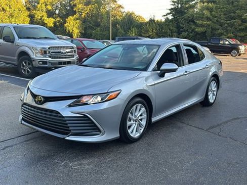 Used 2024 Toyota Camry LE image 38