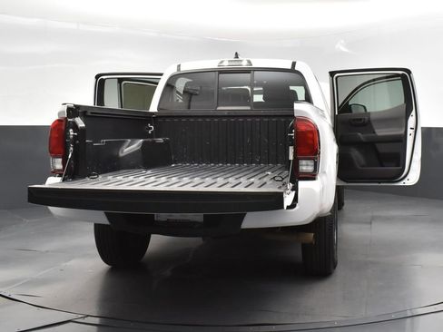 Used 2022 Toyota Tacoma SR w/ SR Convenience Package RWD image 46