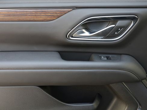 Used 2022 Chevrolet Tahoe High Country image 37