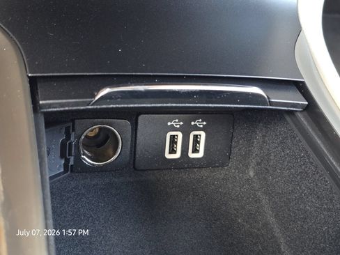 Used 2019 Lincoln MKC Reserve w/ MKC Technology Package FWD image 26