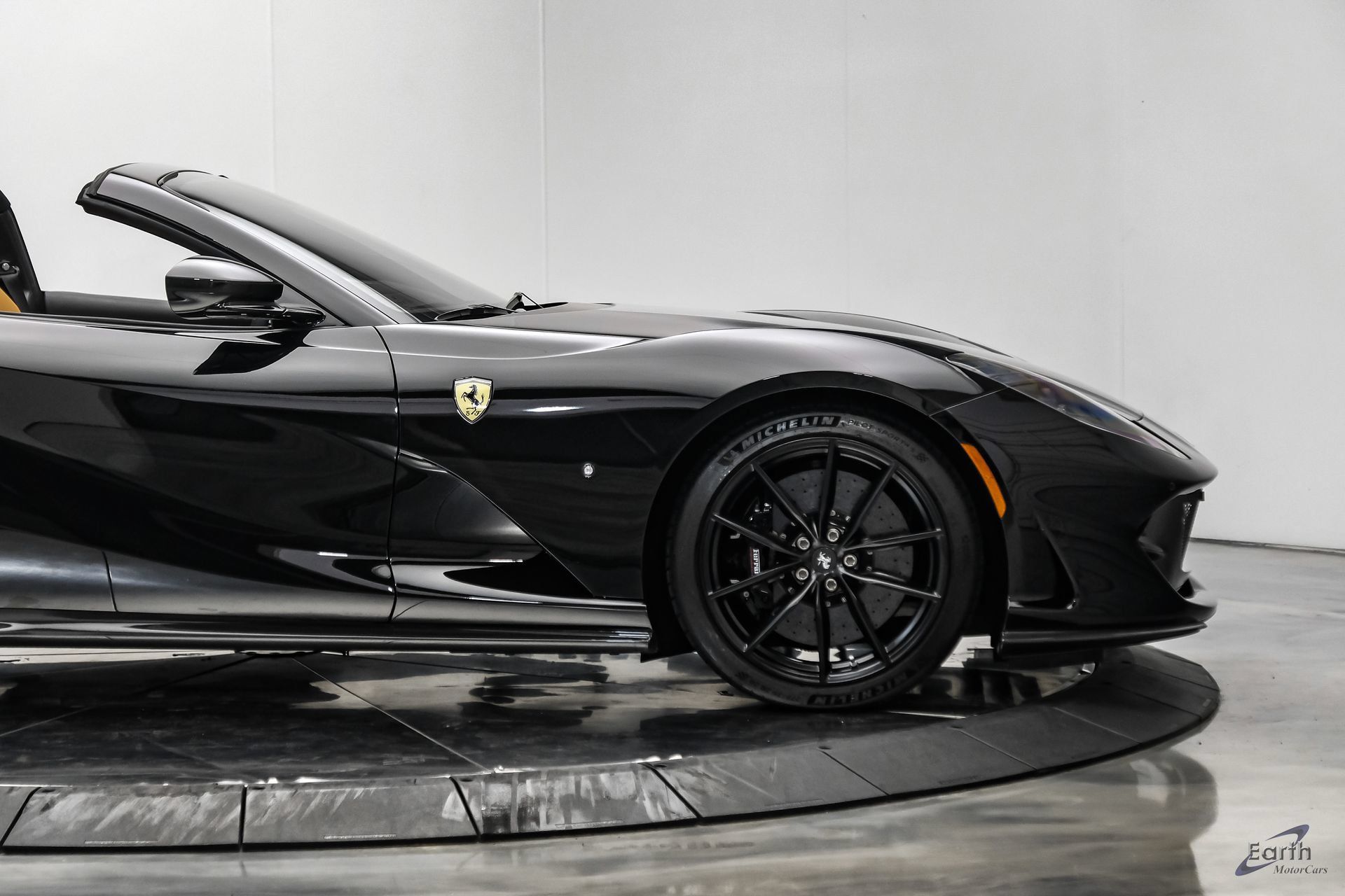Used 2022 Ferrari 812 GTS RWD image 29