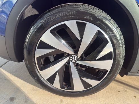 Used 2021 Volkswagen ID.4 1st Edition image 18