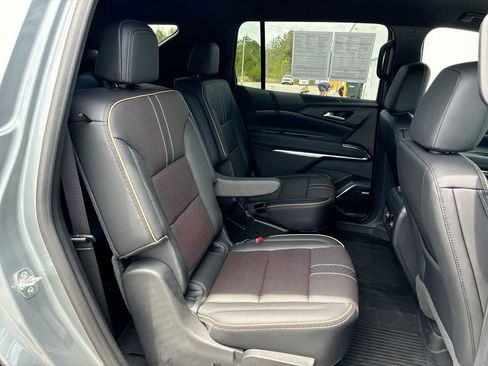 Used 2025 Chevrolet Traverse High Country w/ LPO, Floor Liner Package FWD image 27