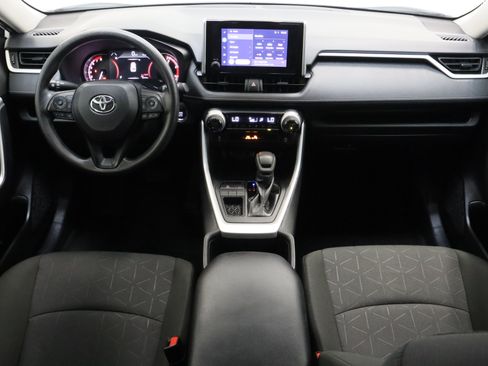 Used 2025 Toyota RAV4 XLE FWD image 29