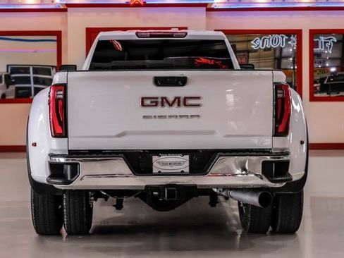 Used 2024 GMC Sierra 3500 Pro w/ Convenience Package image 11