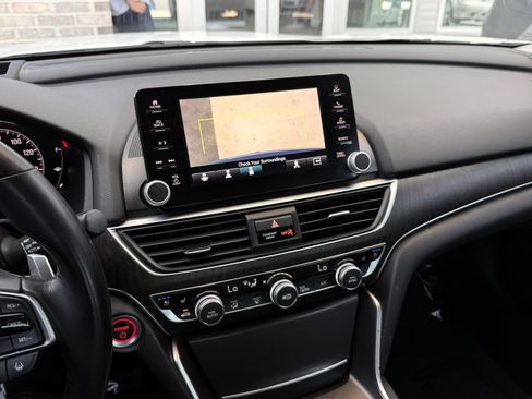 Used 2021 Honda Accord Touring image 45