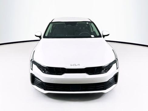 Used 2025 Kia K5 LXS FWD image 2