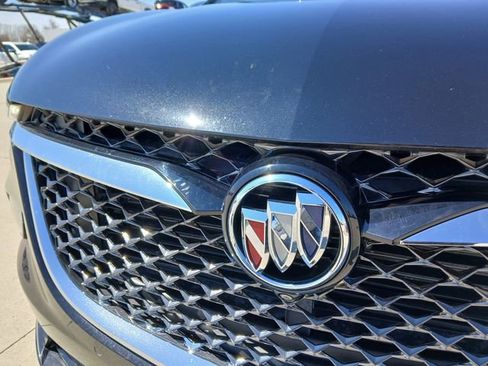 Used 2024 Buick Enclave Avenir w/ Avenir Technology Package image 36