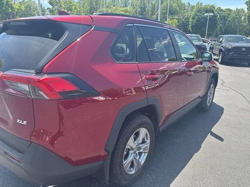 Used 2025 Toyota RAV4 XLE w/ Convenience Package FWD image 9