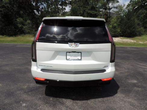 Certified 2023 Cadillac Escalade Sport w/ Touring Package AWD/4WD image 6