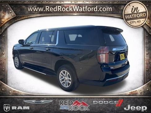 Used 2024 Chevrolet Suburban LT AWD/4WD image 7