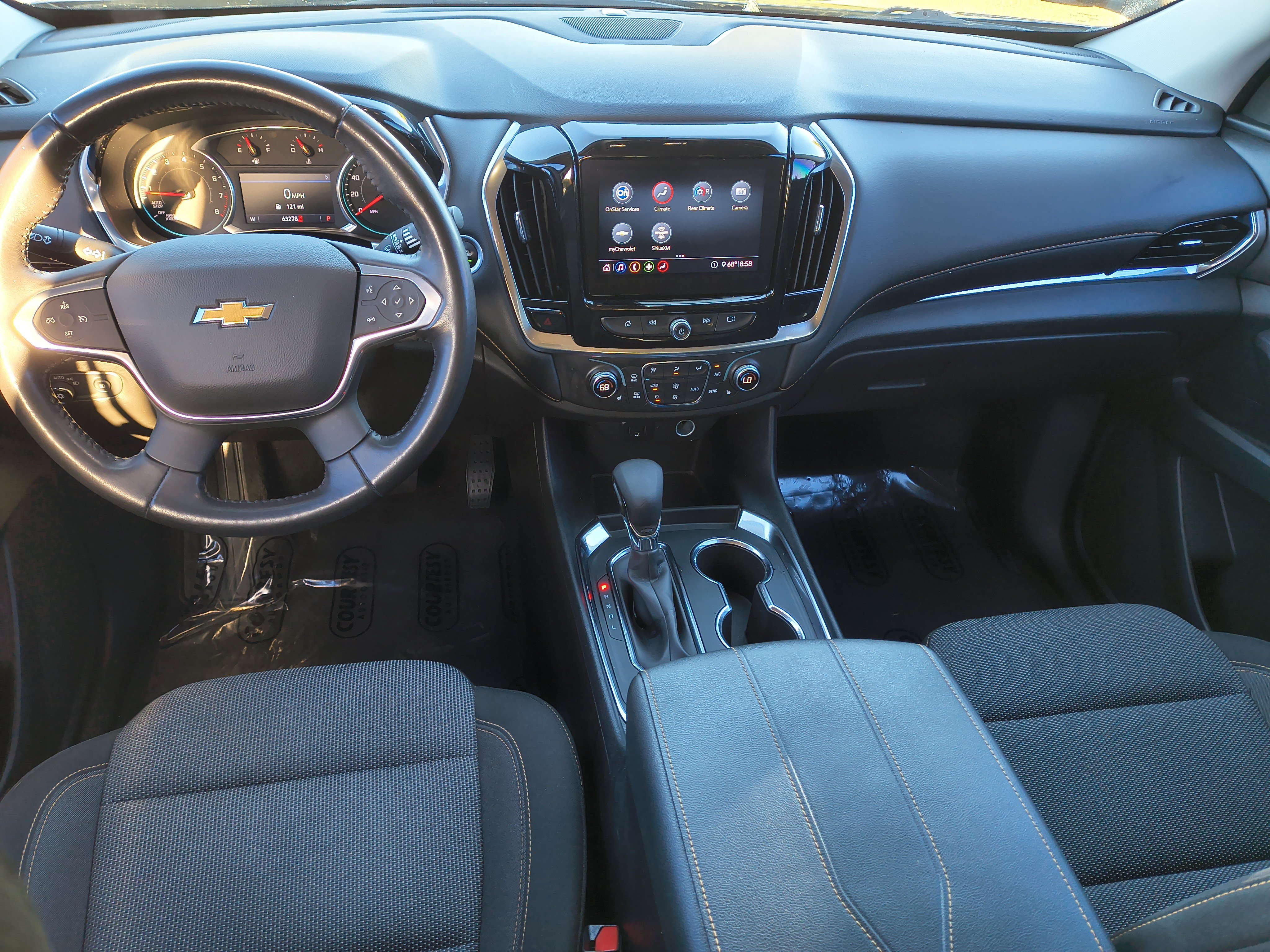 Used 2021 Chevrolet Traverse LT FWD image 12