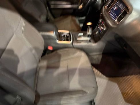 Used 2017 Dodge Charger SXT AWD/4WD image 31