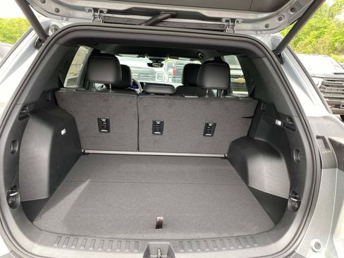 New 2026 Chevrolet Equinox LT w/ Convenience Package II AWD/4WD image 5