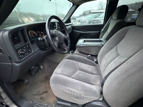 Used 2005 Chevrolet Silverado 1500 LS w/ Light Duty Power Package image 6