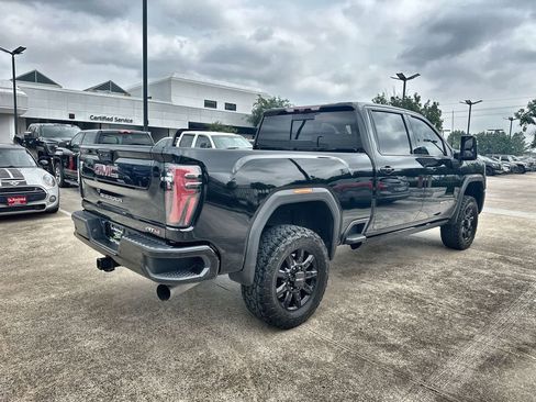 Used 2024 GMC Sierra 2500 AT4 w/ AT4 Premium Plus Package AWD/4WD image 11