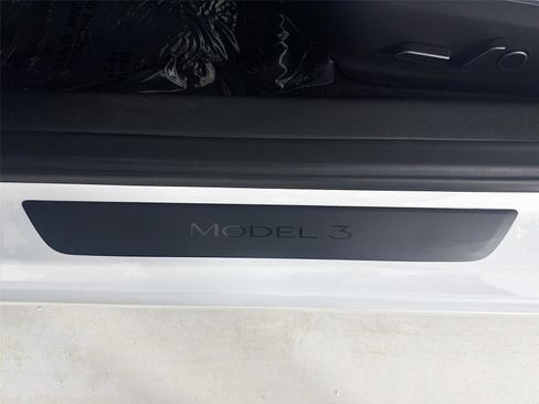 Used 2023 Tesla Model 3 Performance image 8