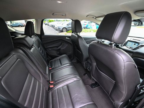 Used 2017 Ford Escape Titanium AWD/4WD image 28