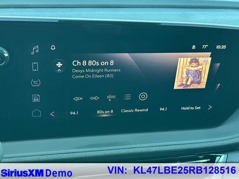 Used 2024 Buick Envista Sport Touring w/ Convenience I Package FWD image 28