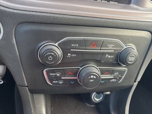 Used 2023 Dodge Charger SXT image 15