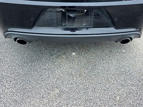 Used 2016 Dodge Charger R/T Scat Pack w/ Beats Audio Group RWD image 11