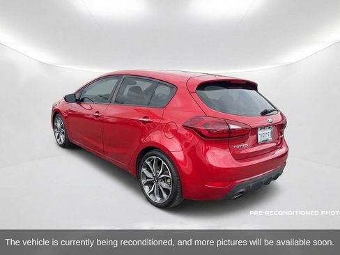 Used 2017 Kia Forte SX FWD image 8