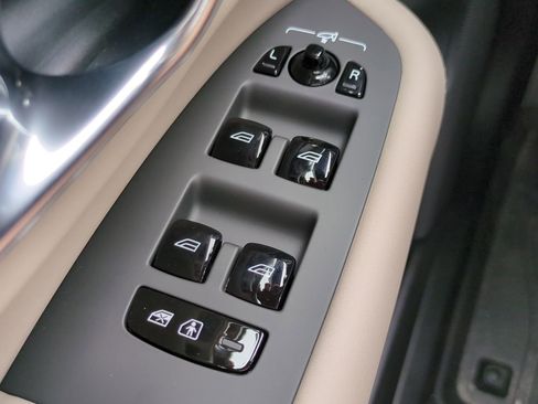 New 2026 Volvo XC90 B6 Plus w/ Protection Package Premier image 23