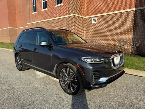 Used 2021 BMW X7 xDrive40i w/ Cold Weather Package image 21