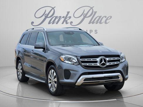 Used 2017 Mercedes-Benz GLS 450 4MATIC image 4