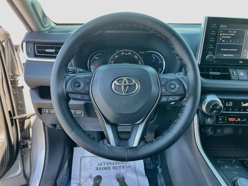 Used 2020 Toyota RAV4 Limited w/ Limited Grade Weather Package AWD/4WD image 11