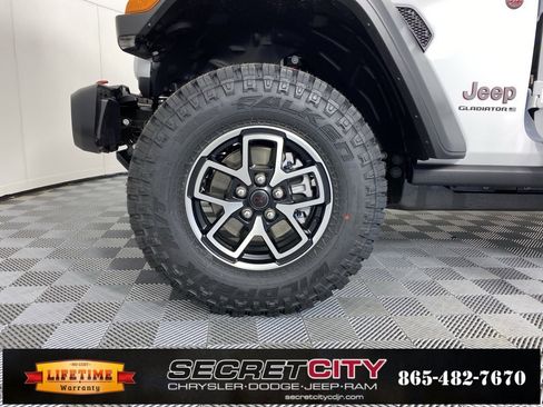 New 2026 Jeep Gladiator Rubicon image 9