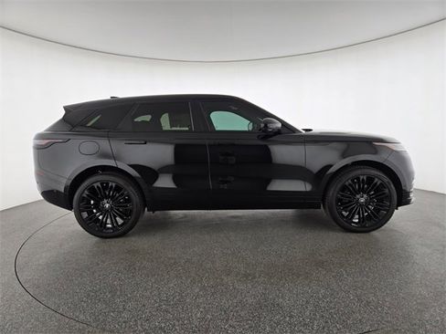 New 2026 Land Rover Range Rover Velar Dynamic SE image 29