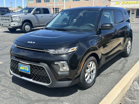 Used 2022 Kia Soul LX w/ Technology Package FWD image 7