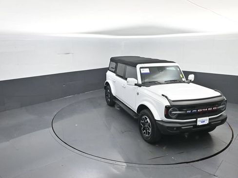 Used 2022 Ford Bronco Outer Banks AWD/4WD image 25