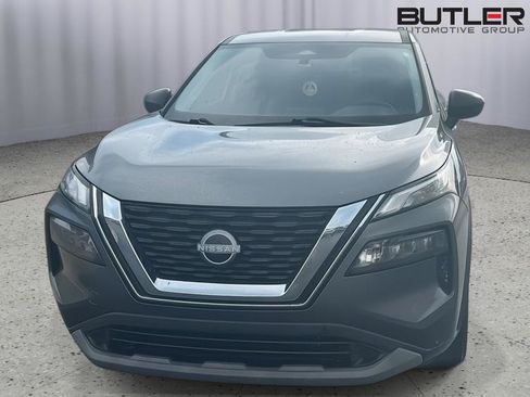 Used 2023 Nissan Rogue S FWD image 2