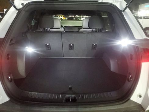 Used 2025 Chevrolet Equinox LT image 14