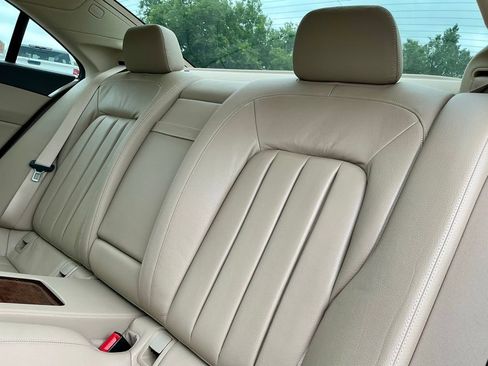 Used 2013 Mercedes-Benz CLS 550 4MATIC image 29