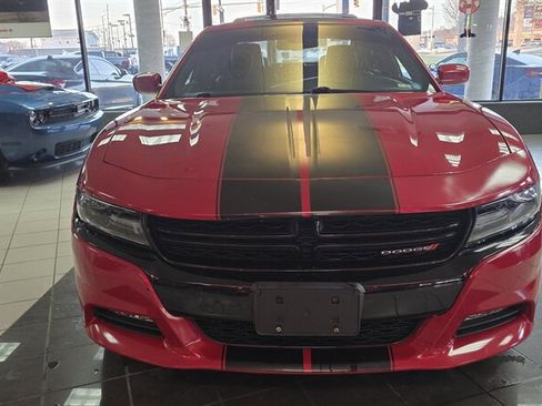 Used 2015 Dodge Charger SXT w/ Plus Group image 3