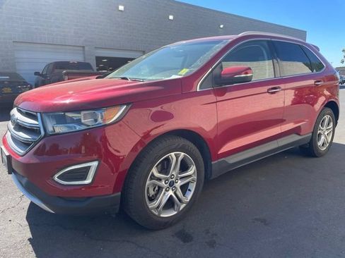 Used 2017 Ford Edge Titanium w/ Technology Package AWD/4WD image 4