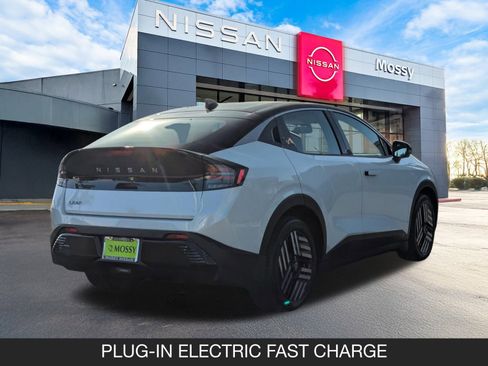 New 2026 Nissan Leaf SV+ image 8