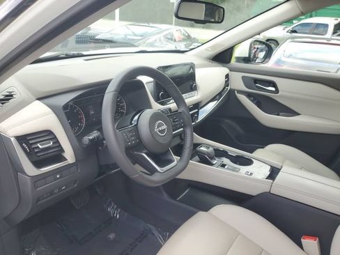 Certified 2023 Nissan Rogue SL w/ SL Premium Package FWD image 13