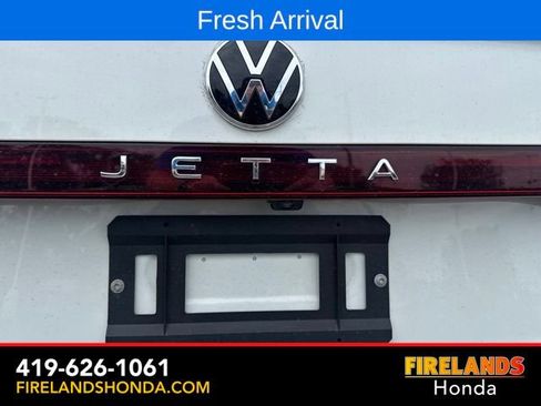 Used 2026 Volkswagen Jetta Sport FWD image 23