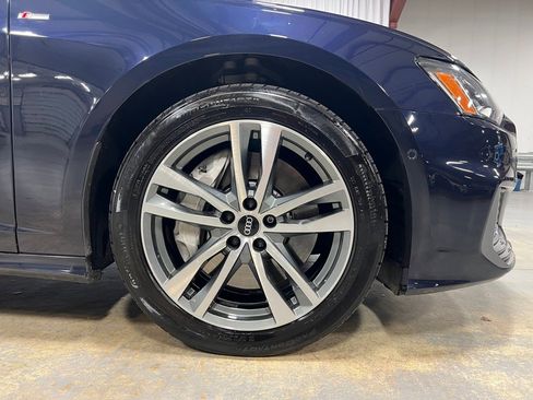 Used 2021 Audi A6 Premium Plus w/ Premium Plus Package image 16