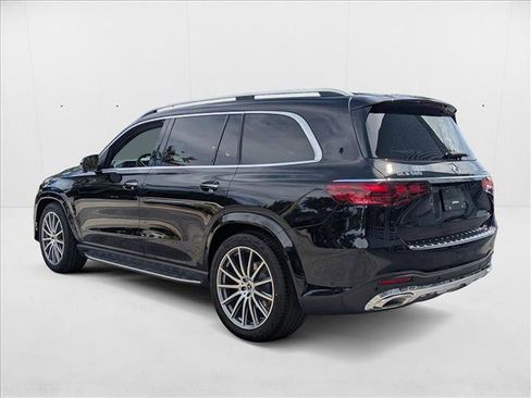 New 2026 Mercedes-Benz GLS 580 4MATIC image 8