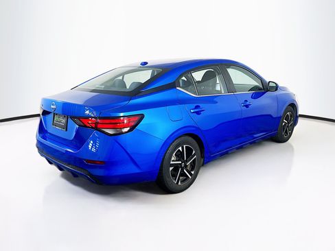 Used 2024 Nissan Sentra SV FWD image 9