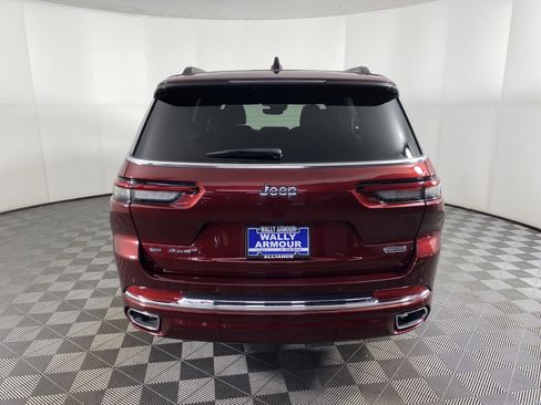 Used 2023 Jeep Grand Cherokee L Overland AWD/4WD image 10
