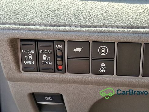 Used 2024 Honda Odyssey EX-L image 25